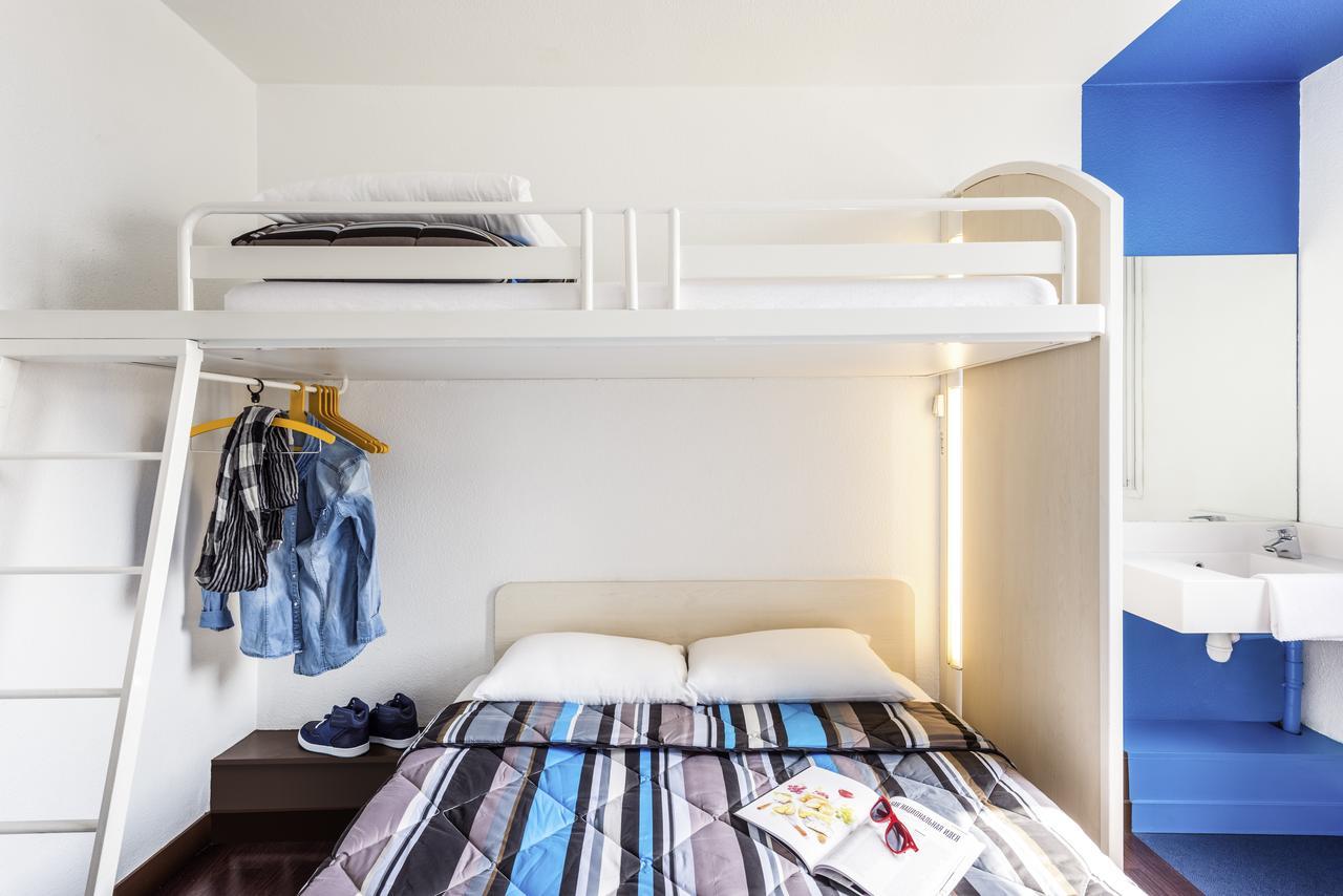 First Eco Villemoisson Centre Commercial Carrefour Hotel Savigny-sur-Orge